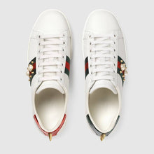 Load image into Gallery viewer, Ace studded leather sneaker